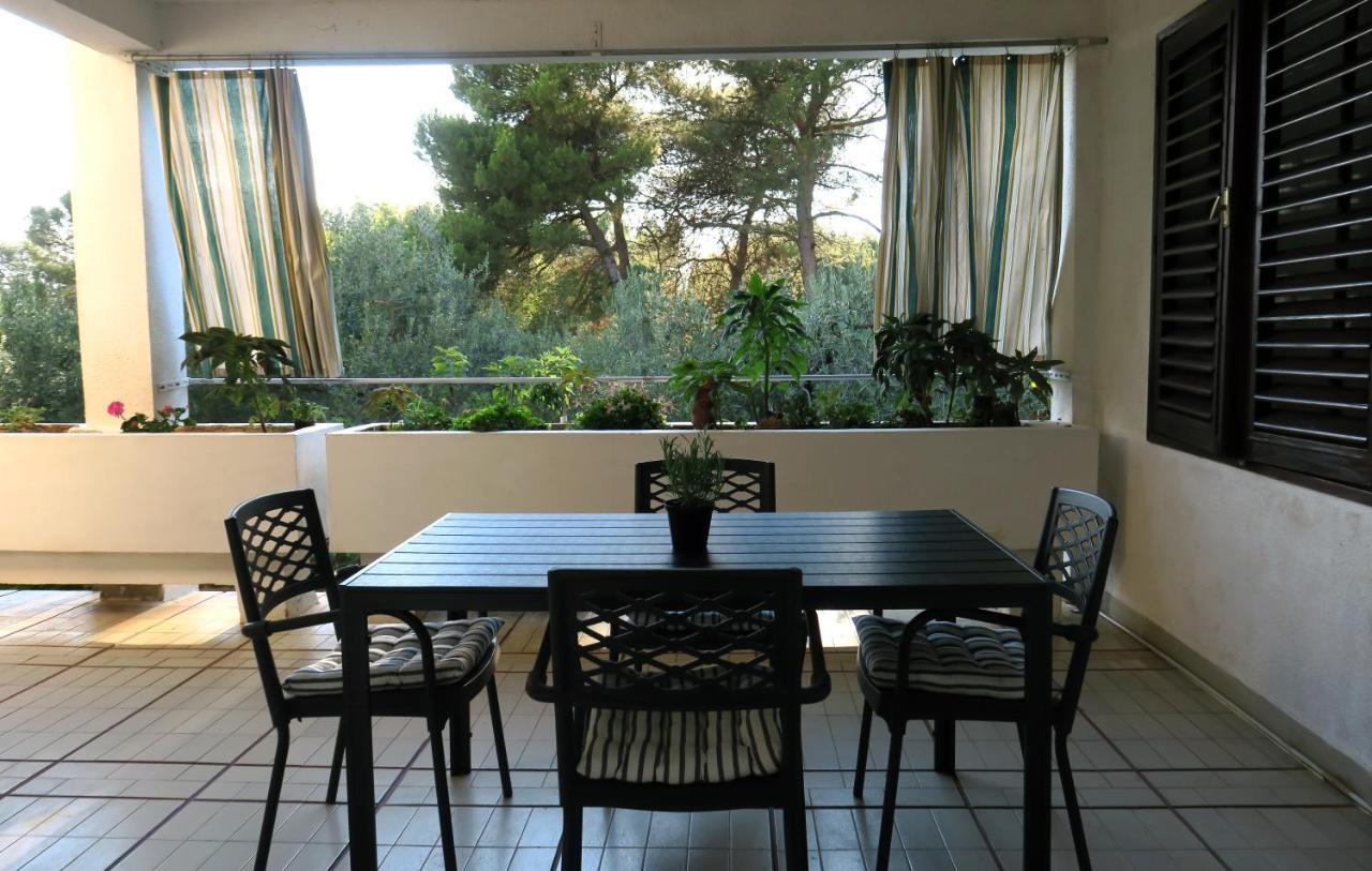 Elda Apartment Pula Bagian luar foto
